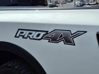 Nissan Titan 2021 4x4 SV 4dr Crew Cab 5.6 ft. SB