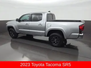 Toyota Tacoma 2023 4x2 TRD Todo Terreno 4p Doble Cabina 5.0 ft SB