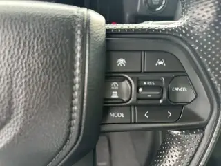 Toyota Tacoma 2024 4x2 SR5 5 plazas Doble Cabina 1,5 m SB
