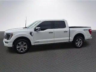 Ford F-150 2022 4x4 XL 4dr SuperCrew 5.5 ft. SB