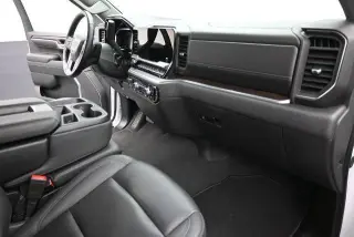 GMC Sierra 1500 2026 4x2 SLT 4dr Crew Cab 5.8 ft. SB
