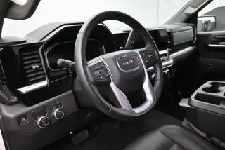 GMC Sierra 1500 2026 4x2 SLT 4dr Crew Cab 5.8 ft. SB