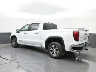 GMC Sierra 1500 2026 4x2 SLT 4dr Crew Cab 5.8 ft. SB