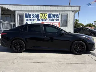 Toyota Camry 2025