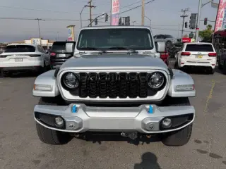 Jeep Wrangler 2024