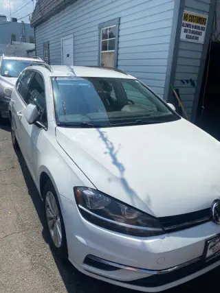 2018 Volkswagen Golf SportWagen