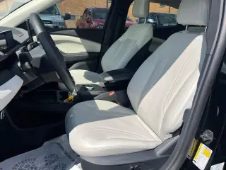 Ford Mustang Mach-E 2023 AWD Premium 4dr SUV