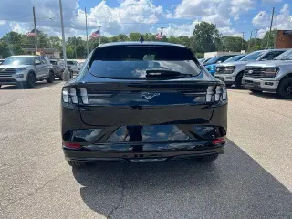 Ford Mustang Mach-E 2023 AWD Premium 4dr SUV