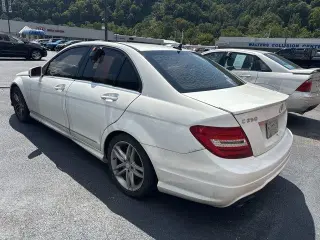 Mercedes-Benz Clase C 2014 C 250 Luxury Sedán de 4 puertas