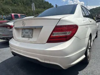 Mercedes-Benz Clase C 2014 C 250 Luxury Sedán de 4 puertas