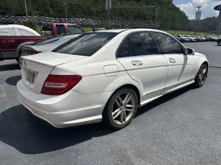 Mercedes-Benz Clase C 2014 C 250 Luxury Sedán de 4 puertas