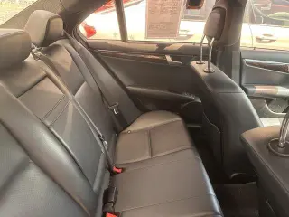 Mercedes-Benz Clase C 2014 C 250 Luxury Sedán de 4 puertas