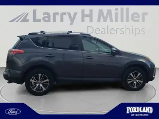 Toyota RAV4 2017 AWD XLE 4p SUV