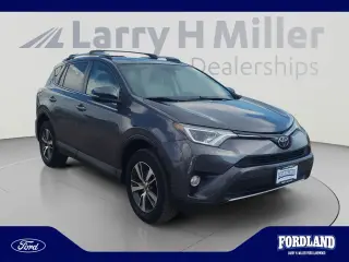 Toyota RAV4 2017 AWD XLE 4p SUV