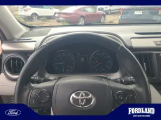 Toyota RAV4 2017 AWD XLE 4p SUV