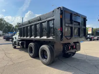 2004 International WorkStar 7400