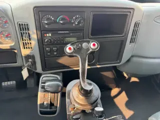 2004 International WorkStar 7400