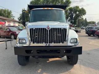 2004 International WorkStar 7400