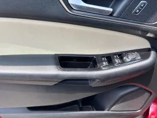 Ford Edge 2016 SEL 4dr Crossover