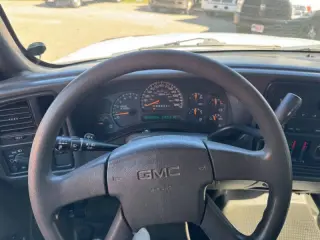 2006 GMC Sierra 2500HD