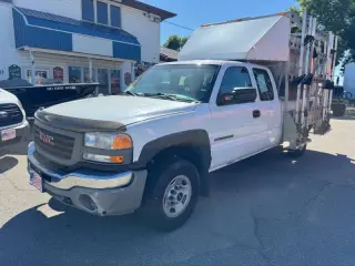 2006 GMC Sierra 2500HD