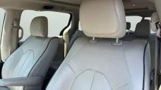 Chrysler Pacifica Hybrid 2018 Limited 4dr Mini-Van