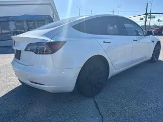 Tesla Model 3 2021 Rango Estándar Plus 4p Sedán