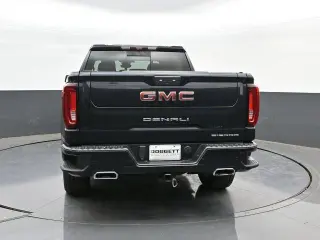 GMC Sierra 1500 2022 4x4 Denali 4p Camioneta de tripulación 5,8 pies de caja estándar