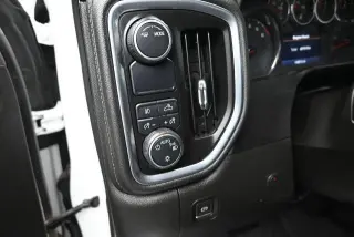 Chevrolet Silverado 1500 2021 4x2 RST 4p. Cabina de Tripulante 5,8 pies CB
