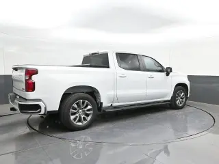 Chevrolet Silverado 1500 2021 4x2 RST 4p. Cabina de Tripulante 5,8 pies CB