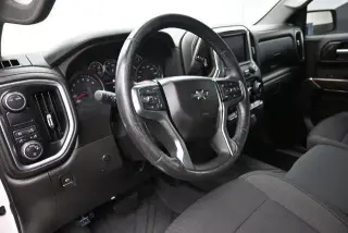 Chevrolet Silverado 1500 2021 4x2 RST 4p. Cabina de Tripulante 5,8 pies CB