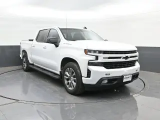Chevrolet Silverado 1500 2021 4x2 RST 4p. Cabina de Tripulante 5,8 pies CB