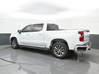 Chevrolet Silverado 1500 2021 4x2 RST 4p. Cabina de Tripulante 5,8 pies CB