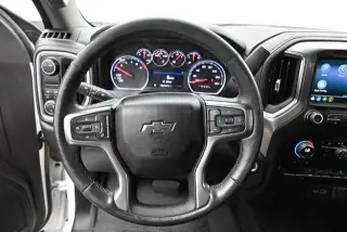 Chevrolet Silverado 1500 2021 4x2 RST 4p. Cabina de Tripulante 5,8 pies CB