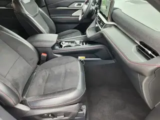 Ford Explorer 2025 AWD ST SUV de 4 puertas