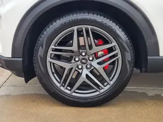 Ford Explorer 2025 AWD ST SUV de 4 puertas