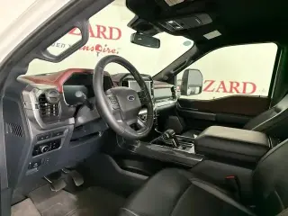 Ford F-150 2023 4x4 King Ranch 4dr SuperCrew 5.5 ft. SB