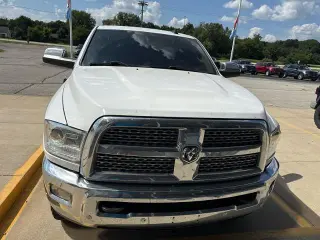Ram 2500 2018 4x4 Laramie Cabina Tripdoor 6.3 ft SB (corta)