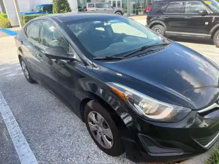 Hyundai ELANTRA 2016 SE 4p Sedan 6M (US)