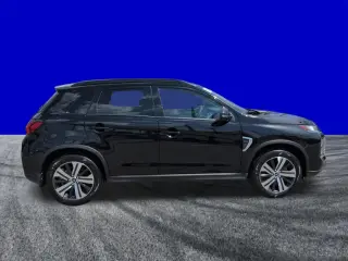 Mitsubishi Outlander Sport 2026 SEL AWD, crossover de 4 puertas