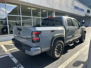 Nissan Frontier 2024 4x4 PRO-4X 4p. Cabina Crew 5 ft. SB