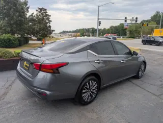 Nissan Altima del año 2025