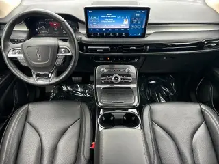 Lincoln Nautilus 2023 Estándar SUV 4p