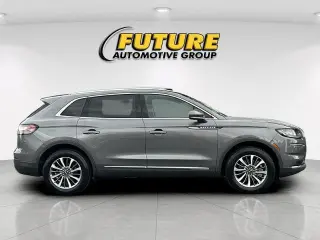 Lincoln Nautilus 2023 Estándar SUV 4p