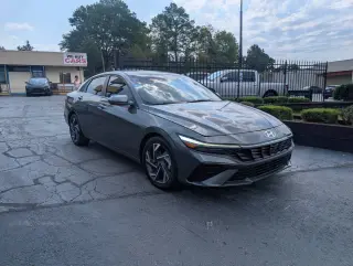 Hyundai Elantra del año 2025