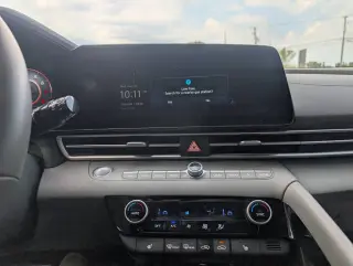Hyundai Elantra del año 2025