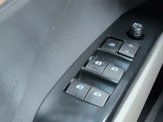 Toyota Camry 2019 SE 4dr Sedán