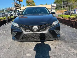 Camry Toyota 2020