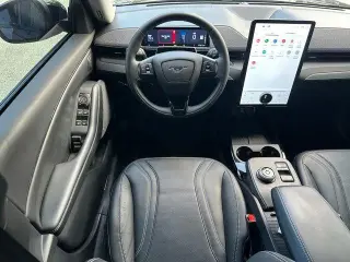 Ford Mustang Mach-E 2023 AWD Premium 4dr SUV