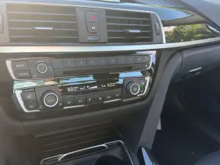 BMW Serie 3 2018 AWD 330i xDrive 4dr Sedán